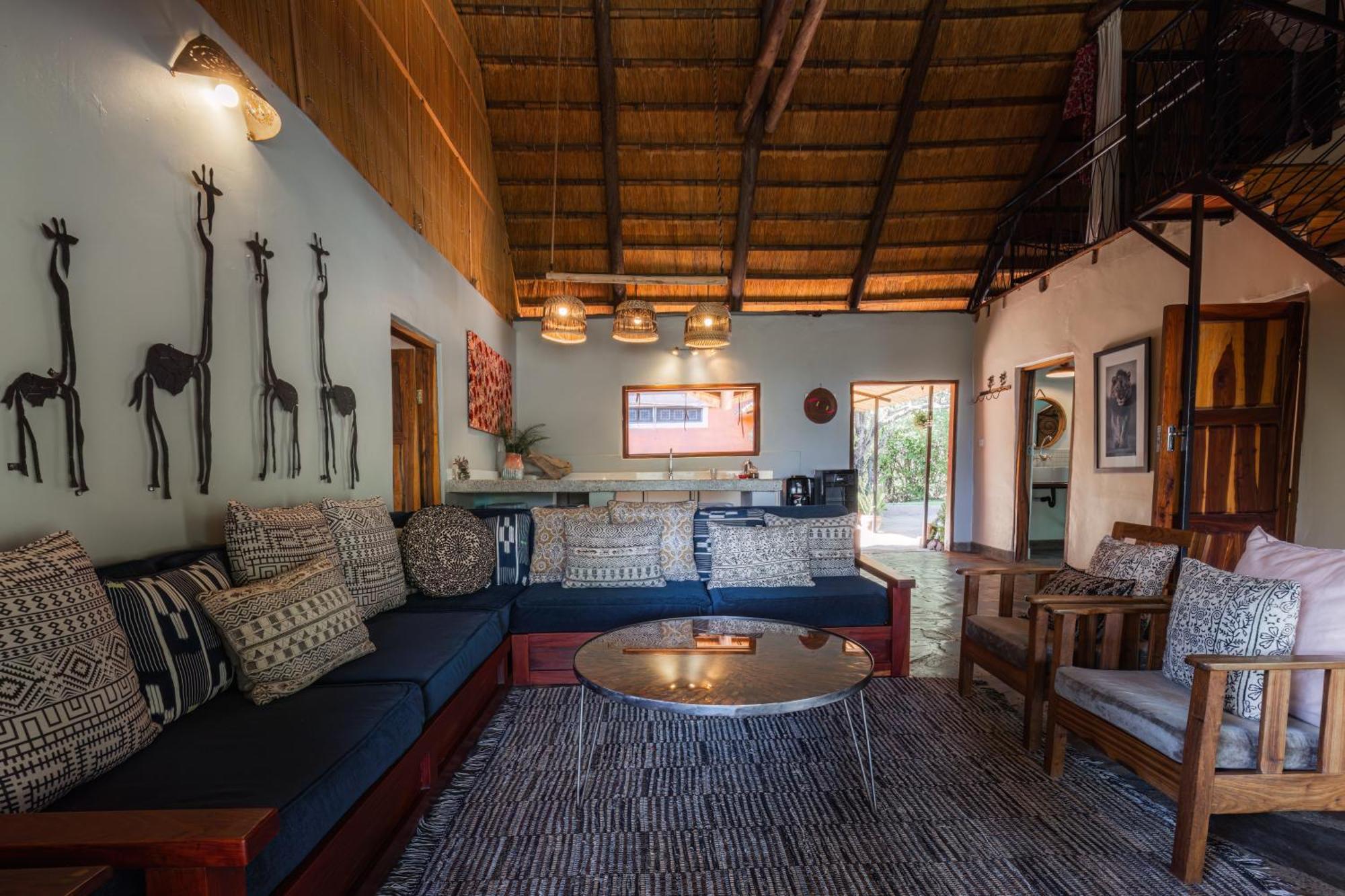 Chundukwa River Lodge - Self Catering House Livingstone Esterno foto