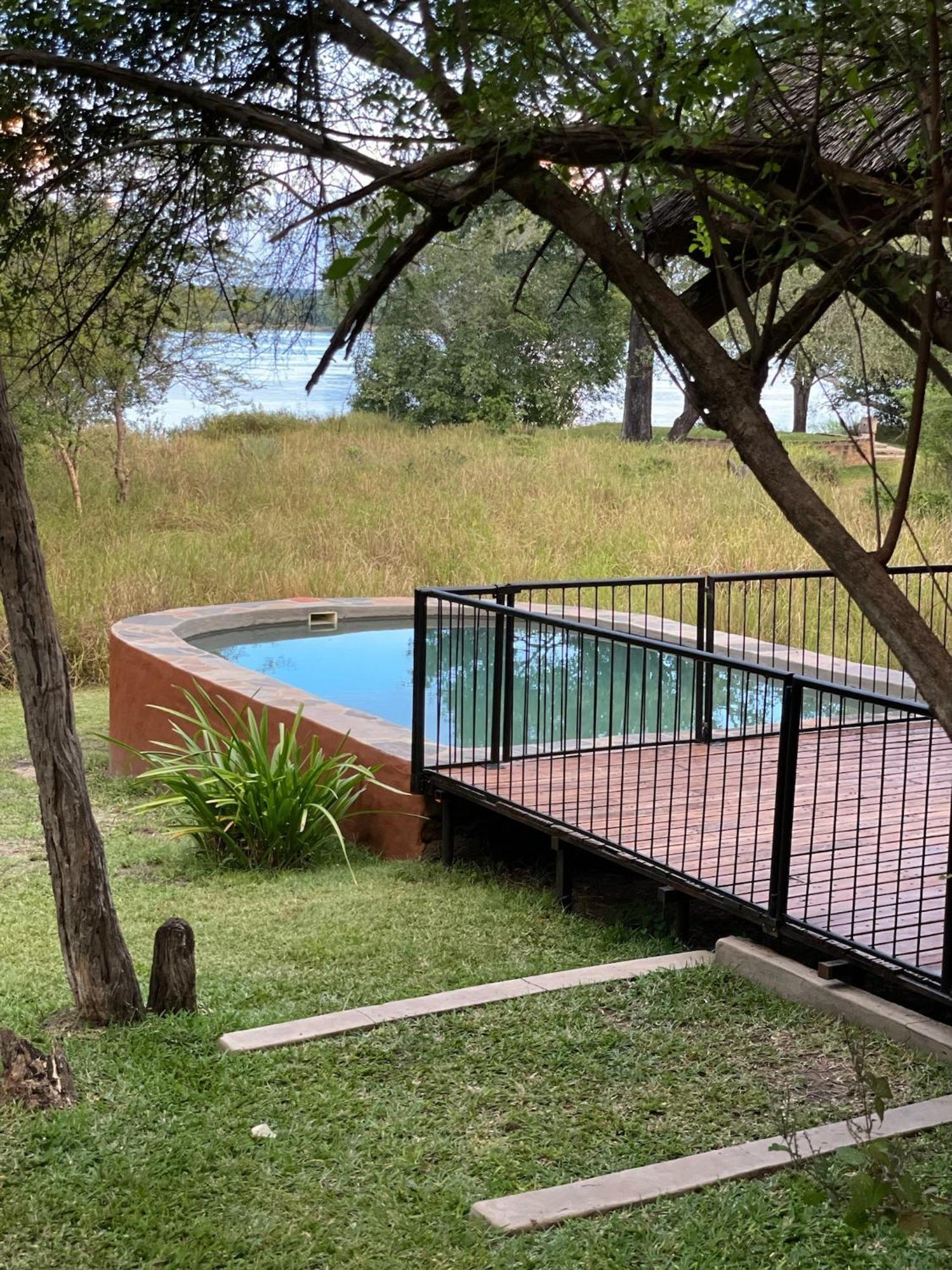 Chundukwa River Lodge - Self Catering House Livingstone Esterno foto